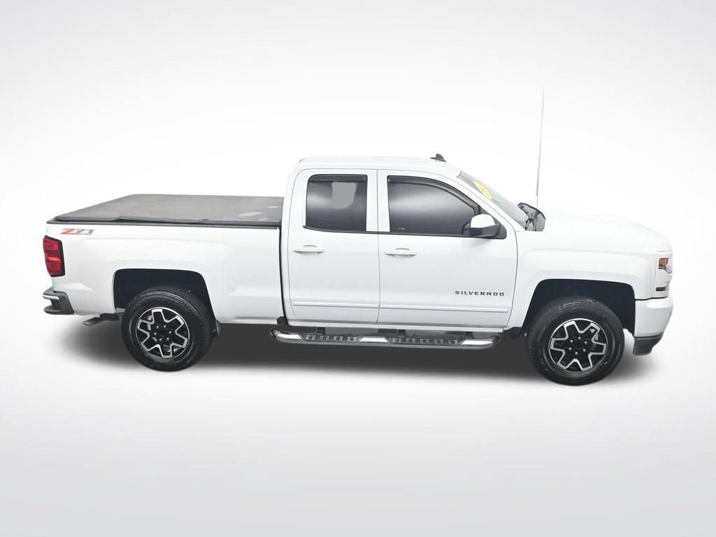 Used 2017 Chevrolet Silverado 1500 LT w/ All Star Edition AWD/4WD image 33