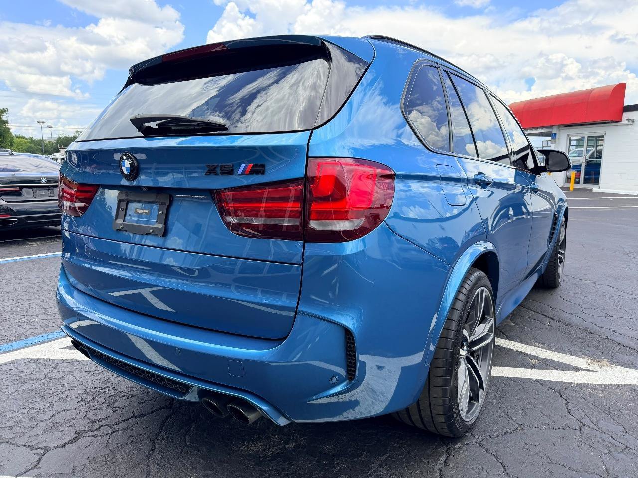 Used 2018 BMW X5 M AWD/4WD image 8