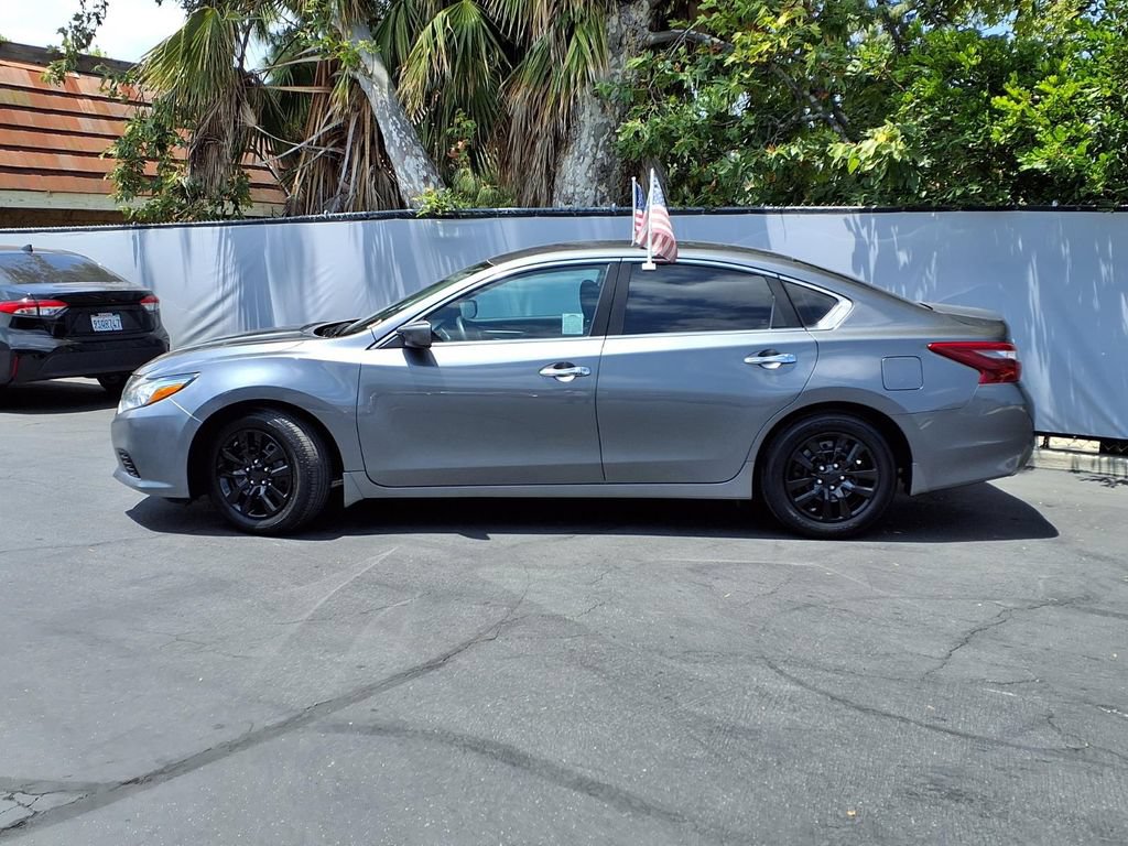 Used 2018 Nissan Altima 2.5 S w/ S Convenience Package FWD image 3