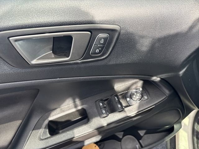 Used 2022 Ford EcoSport SE image 11