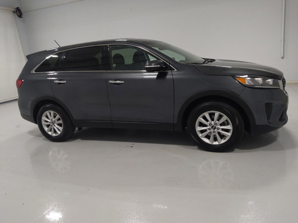 Used 2020 Kia Sorento LX image 11