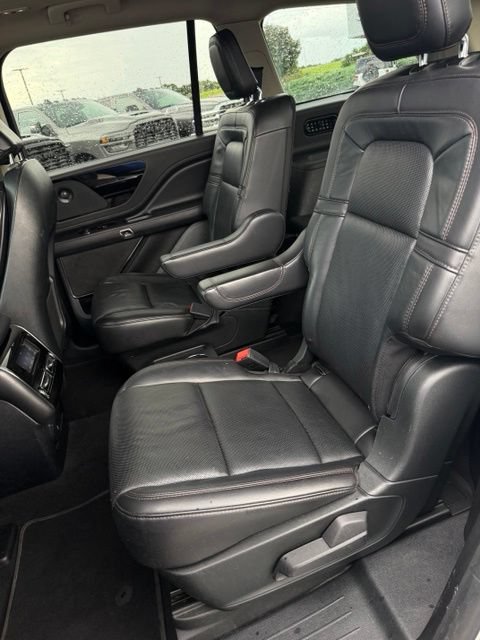 Used 2021 Lincoln Aviator Reserve w/ Elements Package Plus RWD image 14