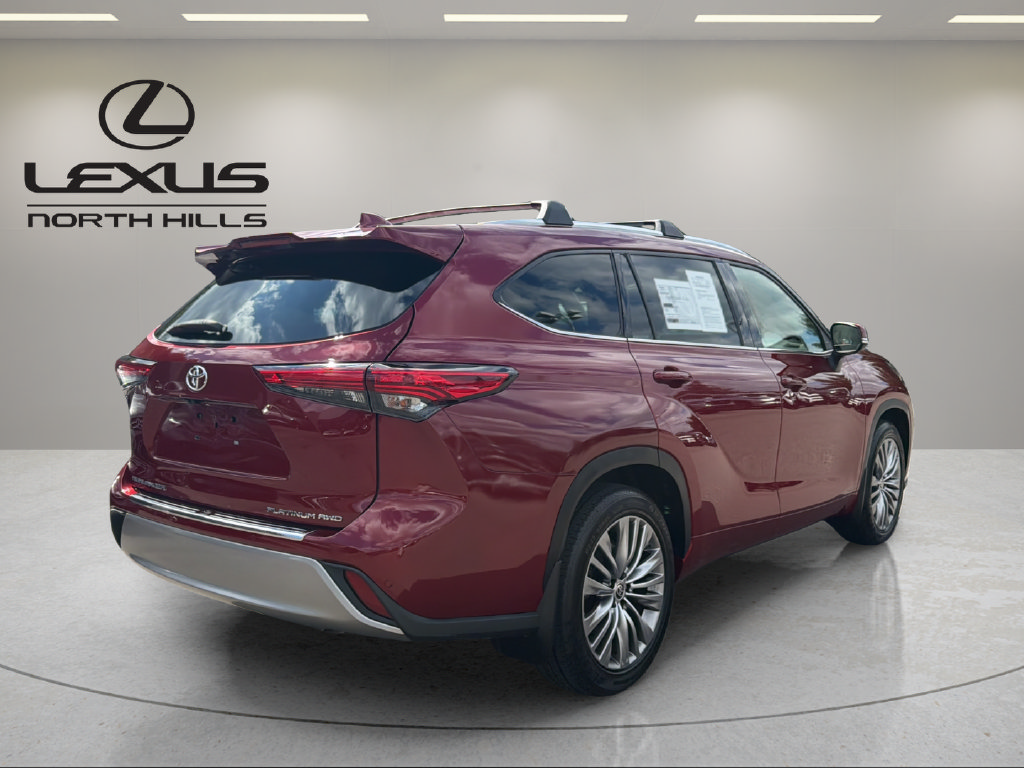 Used 2021 Toyota Highlander Platinum AWD/4WD image 6