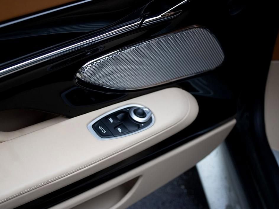 New 2025 Aston Martin DB12 Convertible image 14