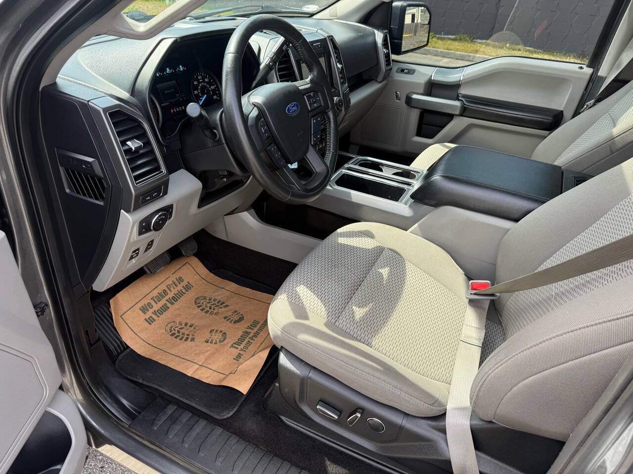 Used 2018 Ford F150 XLT w/ Equipment Group 302A Luxury AWD/4WD image 7