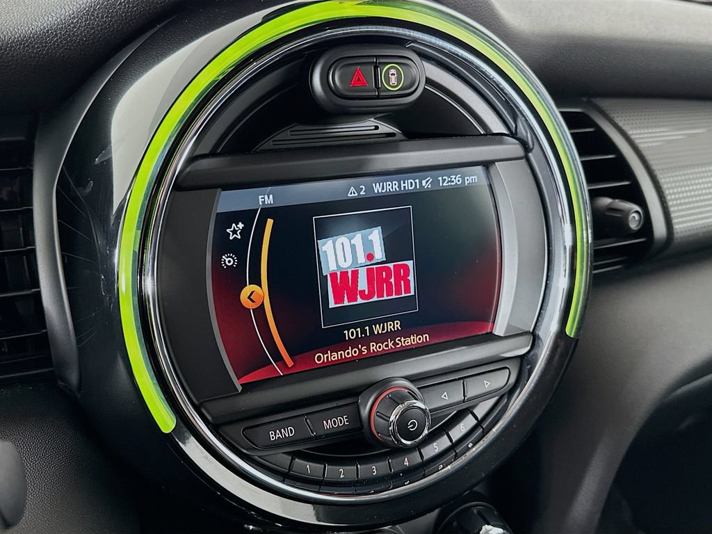 Used 2021 MINI Cooper 2-Door Hardtop FWD image 23