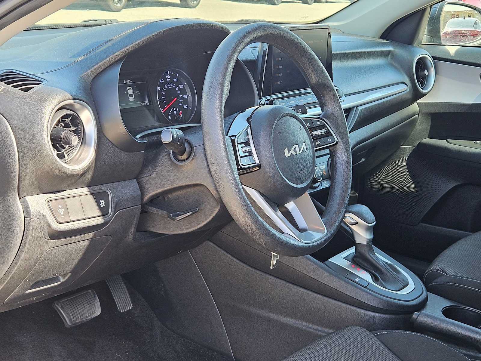 Used 2024 Kia Forte LXS FWD image 2