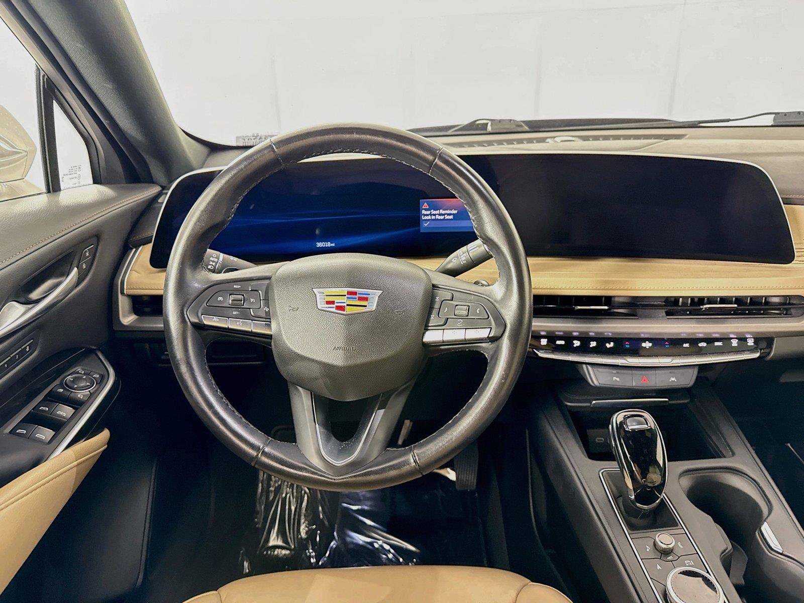 Used 2025 Cadillac XT4 Premium Luxury FWD image 32
