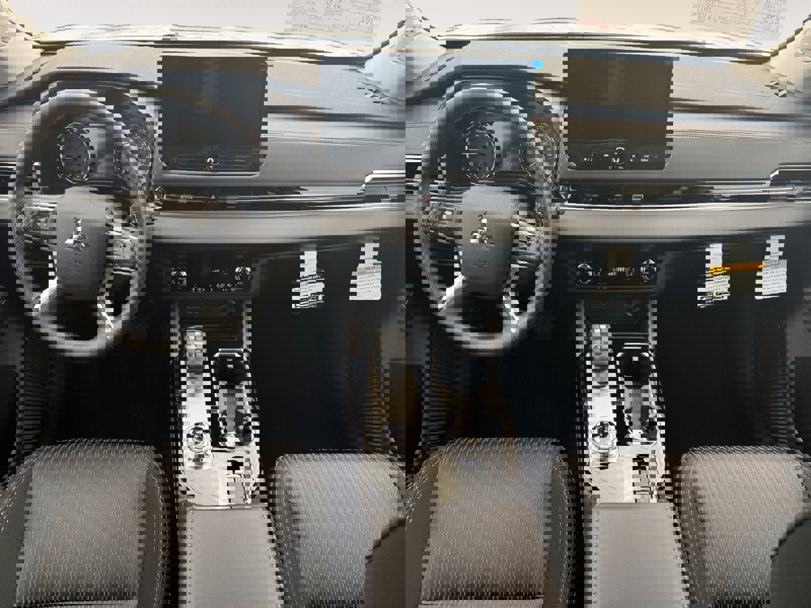 New 2025 Mitsubishi Outlander ES image 10