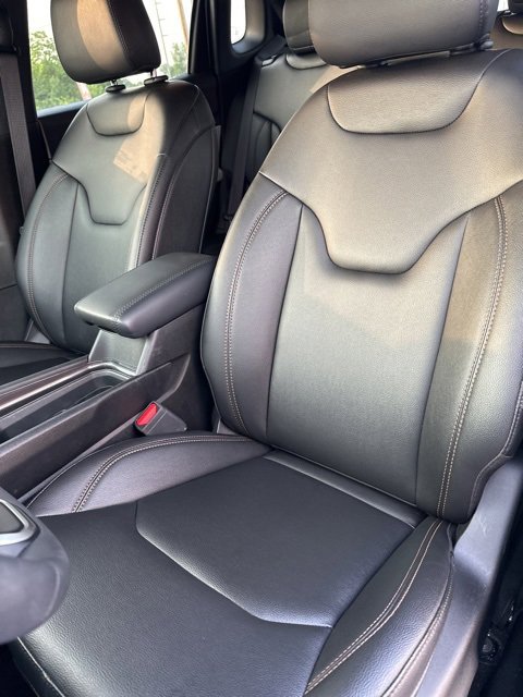 Used 2024 Jeep Compass Latitude image 12