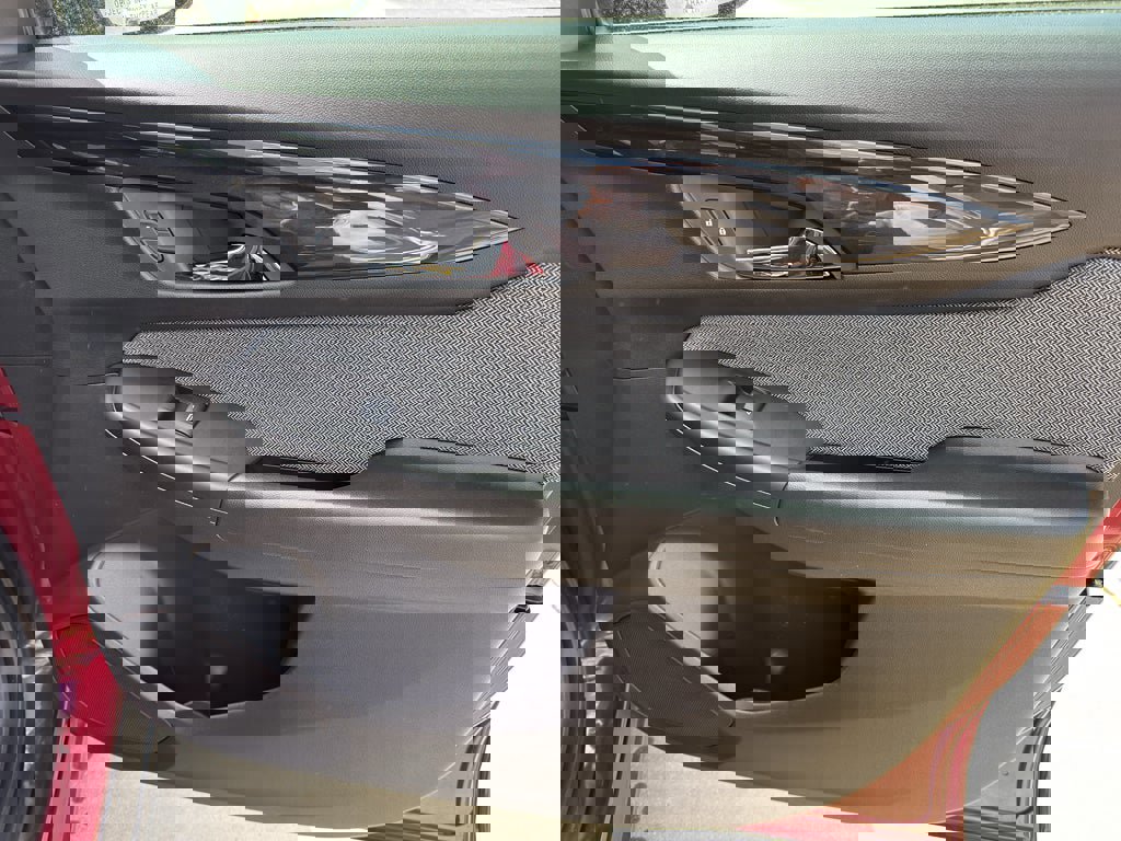 Used 2025 Chevrolet TrailBlazer LT image 30