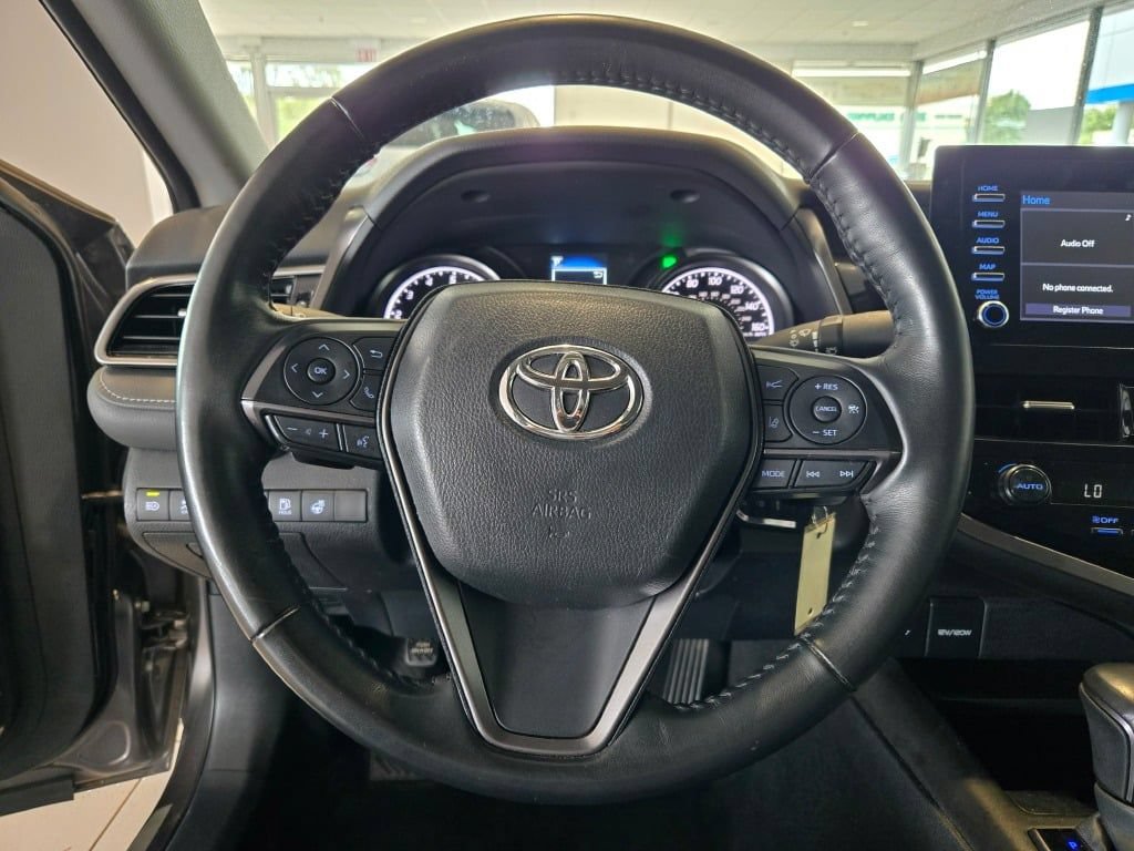 Used 2024 Toyota Camry SE FWD image 31