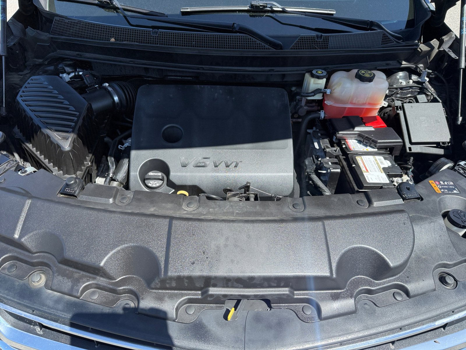 Used 2020 Chevrolet Traverse LT FWD image 20