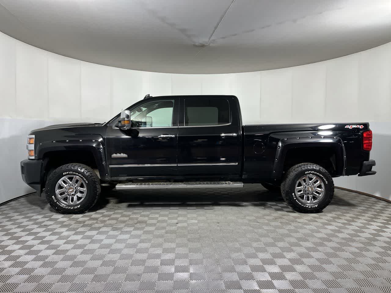 Used 2017 Chevrolet Silverado 3500 High Country w/ Duramax Plus Package AWD/4WD image 5