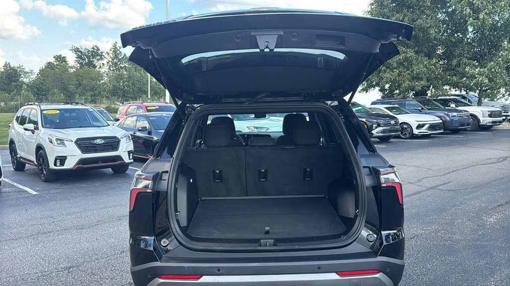 Used 2026 Chevrolet Equinox LT FWD image 9