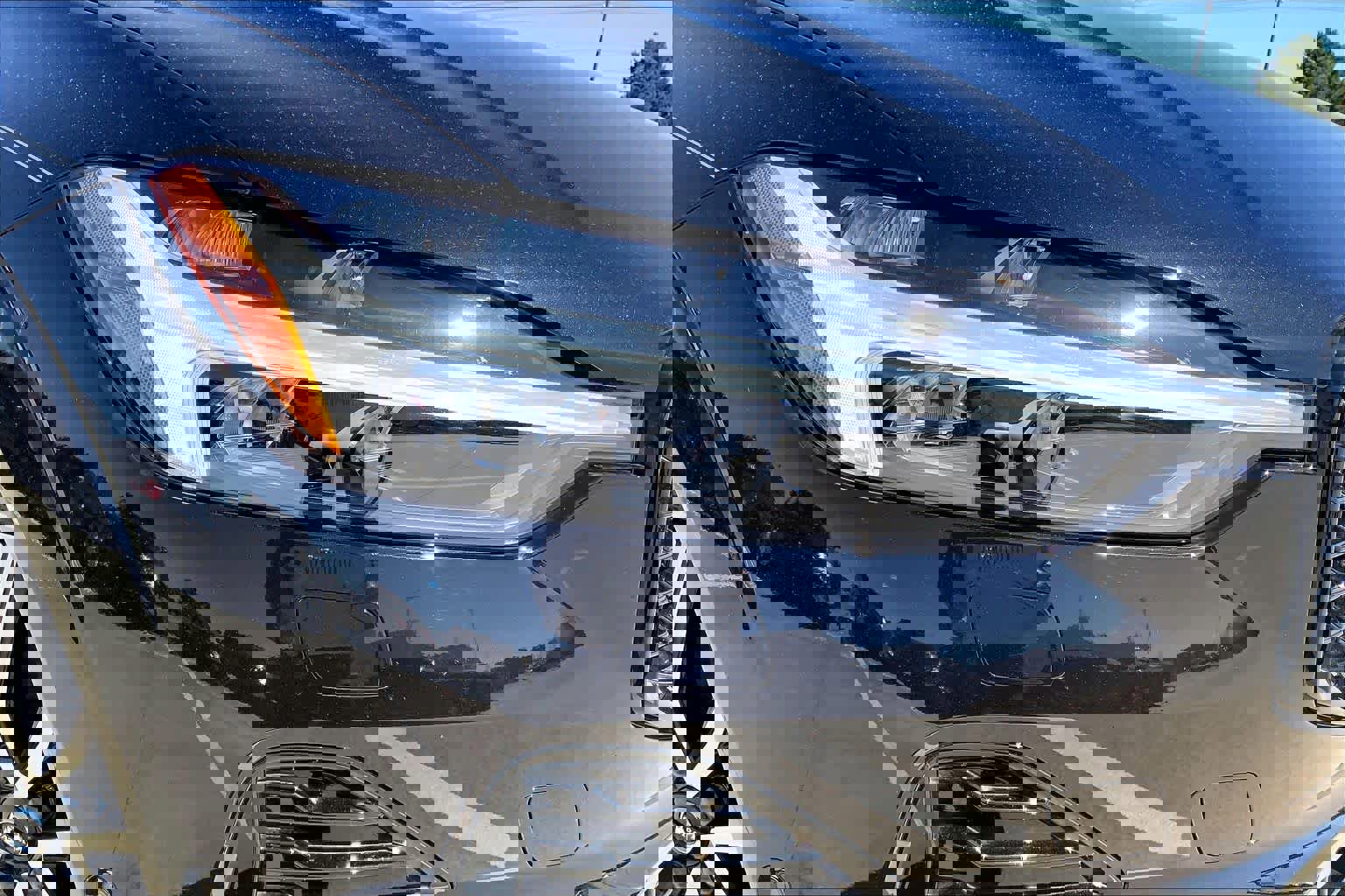 Used 2025 Volvo XC60 B5 Plus image 27