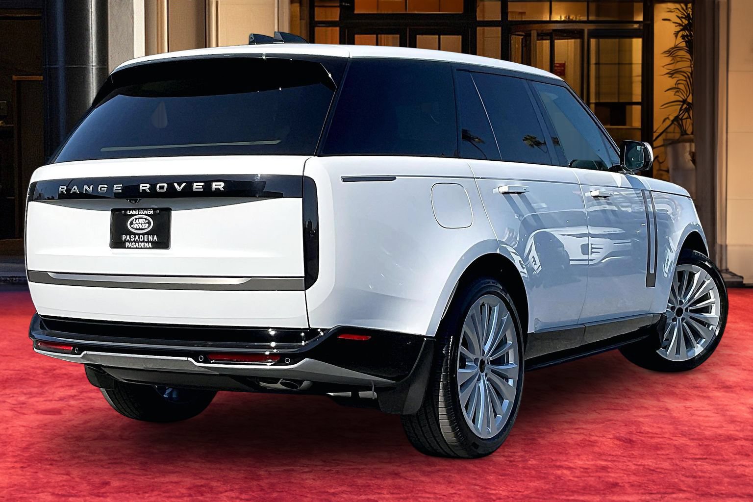 New 2026 Land Rover Range Rover SE AWD/4WD image 5