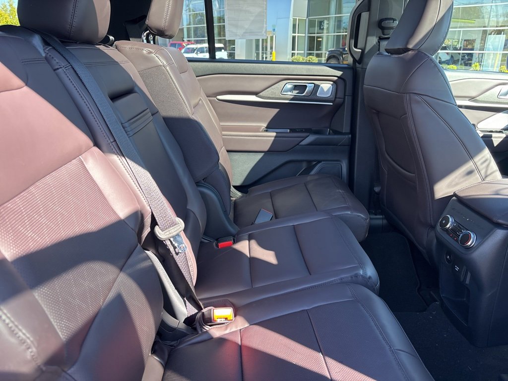 New 2026 Ford Explorer Platinum image 17