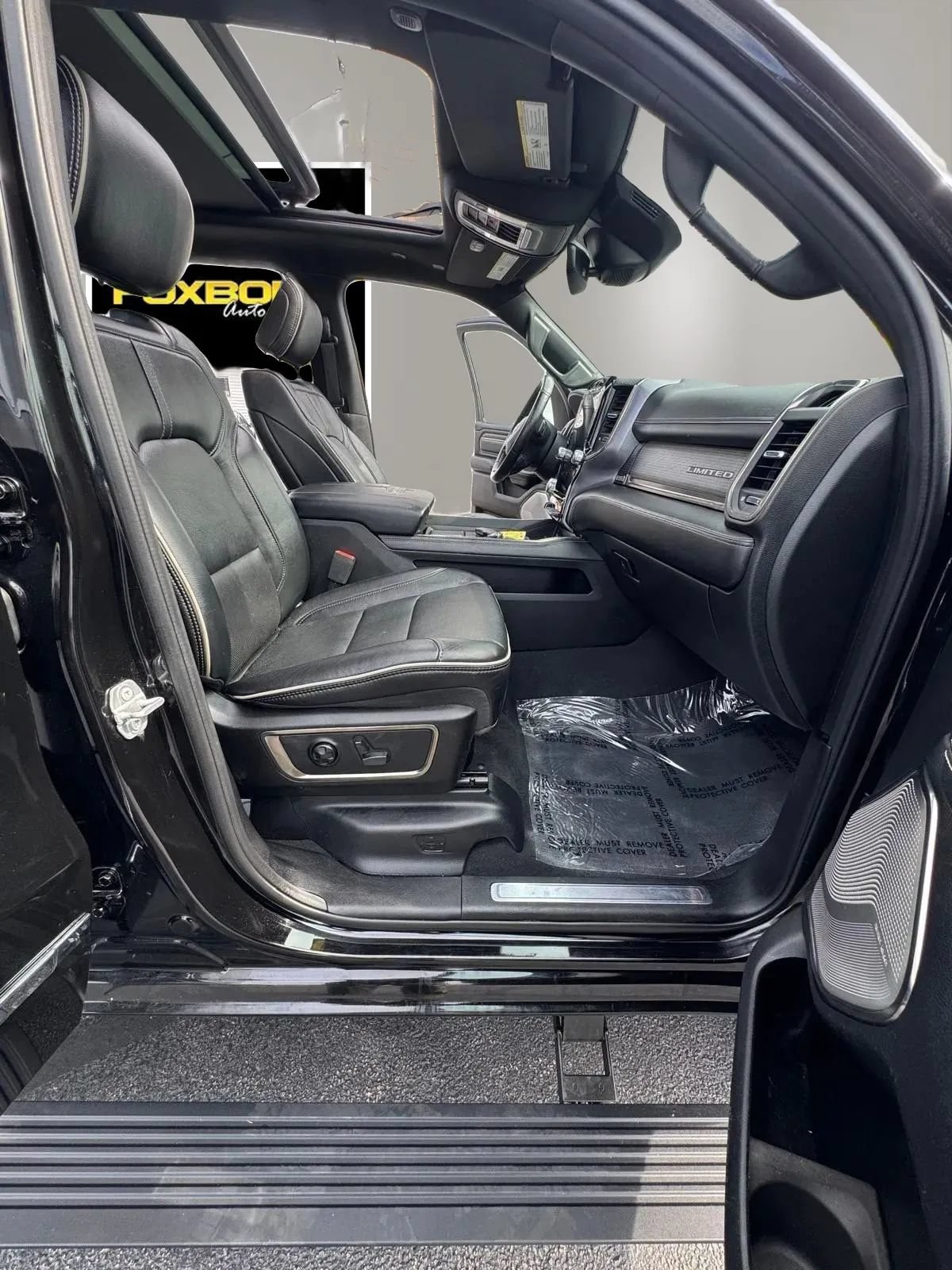 Used 2019 RAM 1500 Limited AWD/4WD image 12