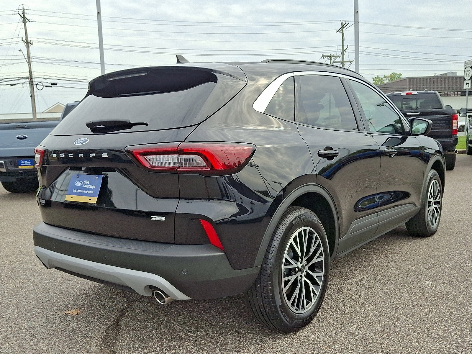 Certified 2024 Ford Escape SE image 10