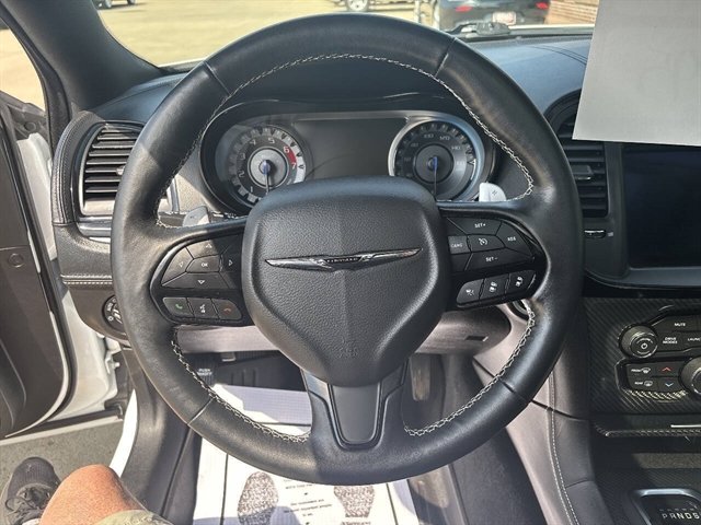 Used 2023 Chrysler 300 C RWD image 5