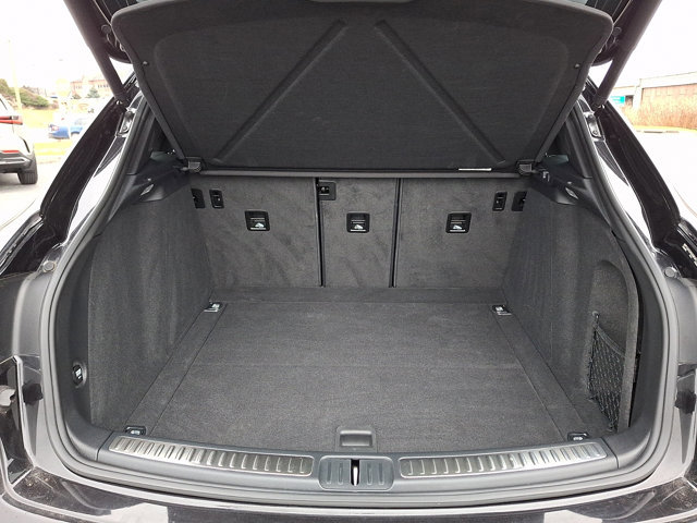 Used 2021 Porsche Macan image 30