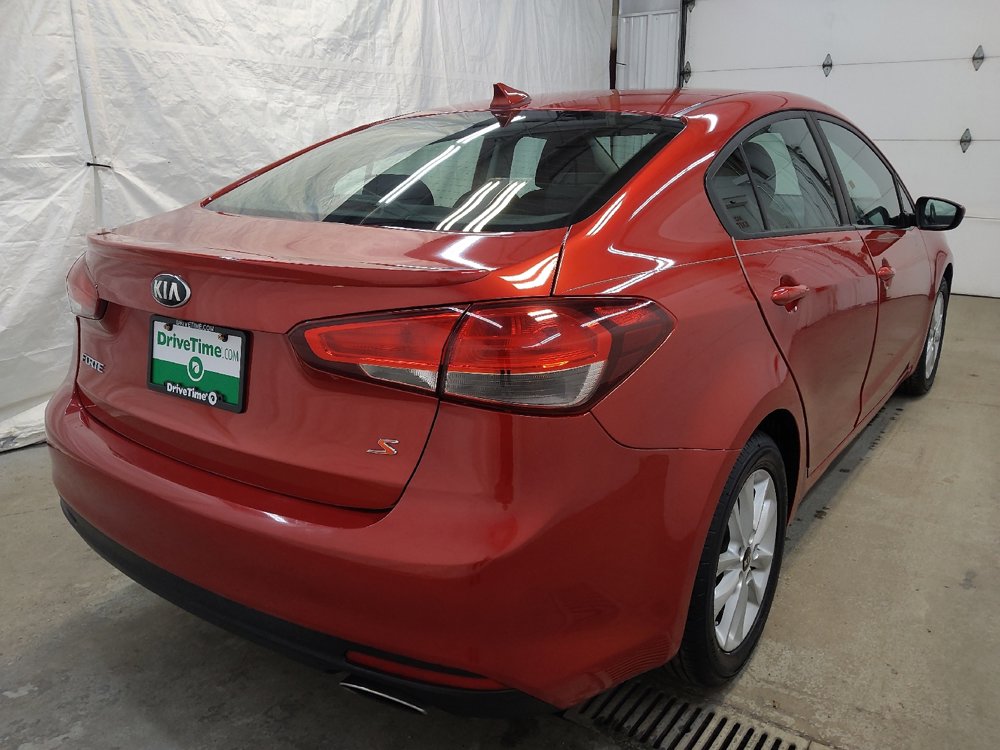 Used 2017 Kia Forte S image 9