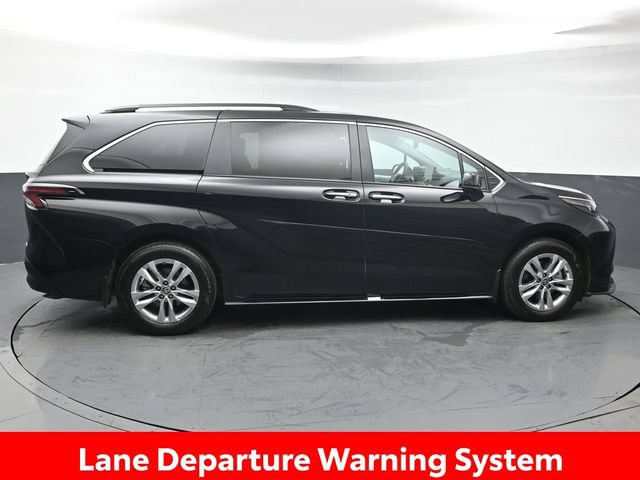 Certified 2026 Toyota Sienna XLE AWD/4WD image 8