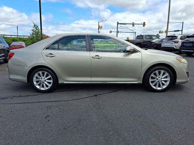 Used 2013 Toyota Camry XLE w/ Leather Pkg FWD image 8