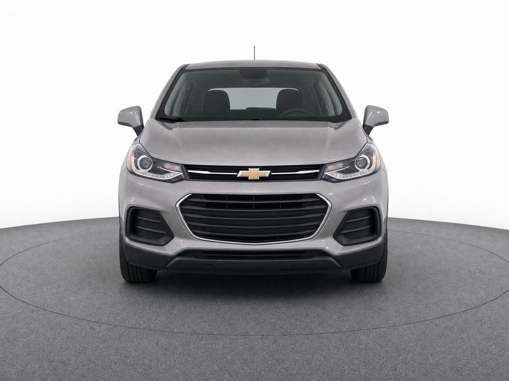 Used 2022 Chevrolet Trax LS w/ Tint and Cruise Package AWD/4WD image 5