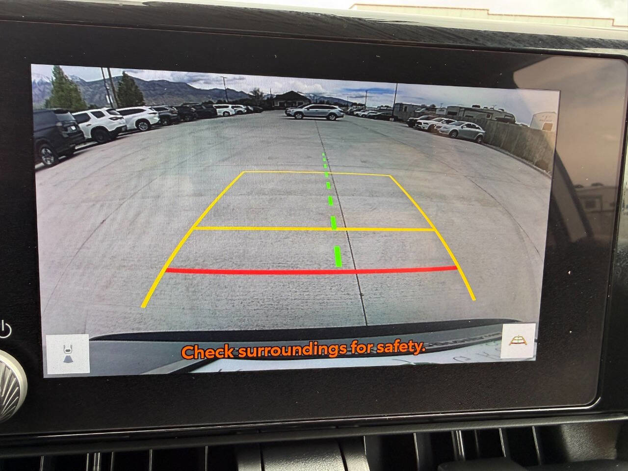 Used 2025 Toyota RAV4 LE AWD/4WD image 39