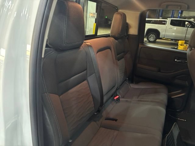 Used 2024 Nissan Frontier SV w/ Technology Package AWD/4WD image 35