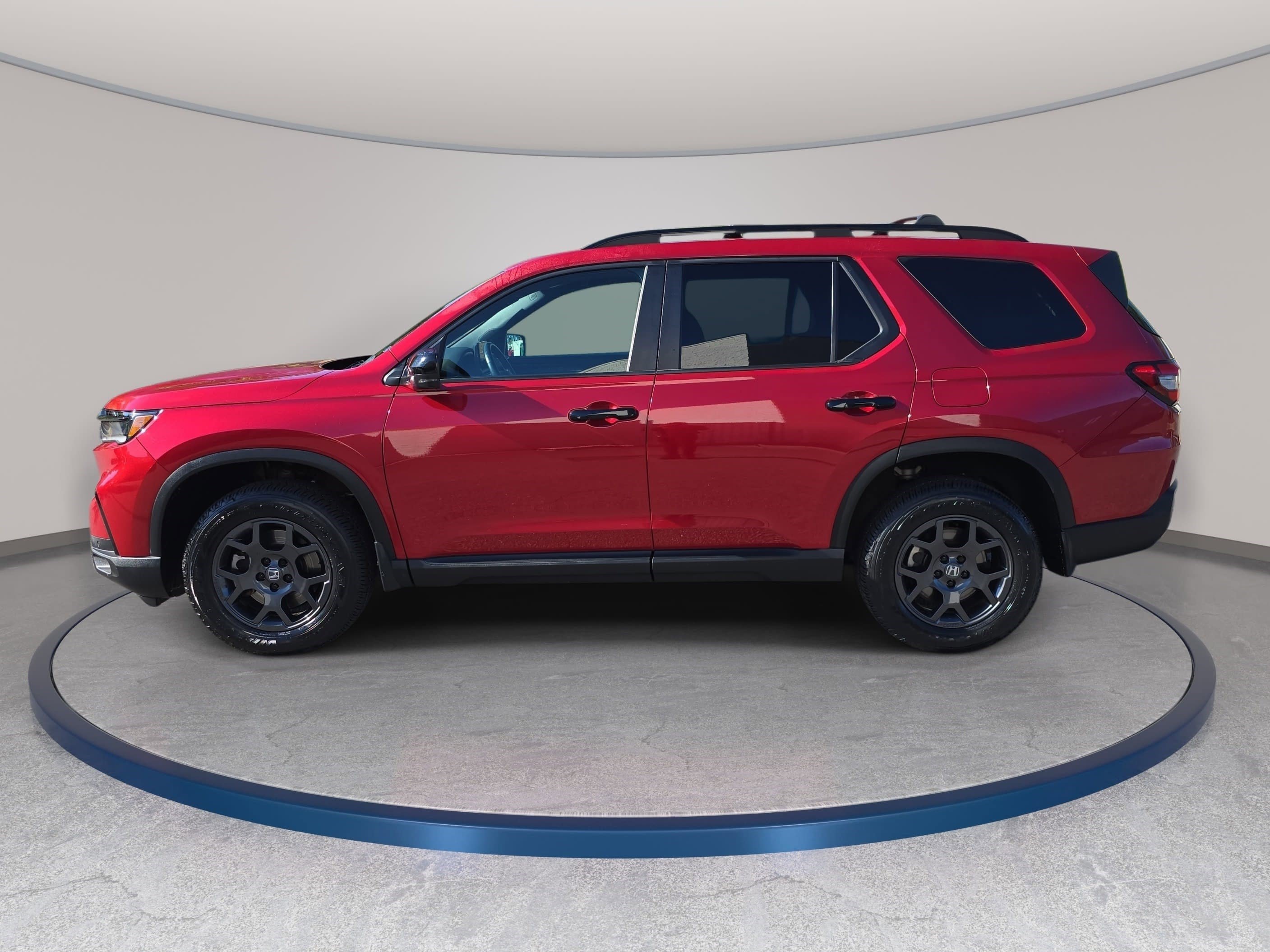 Certified 2024 Honda Pilot TrailSport image 8