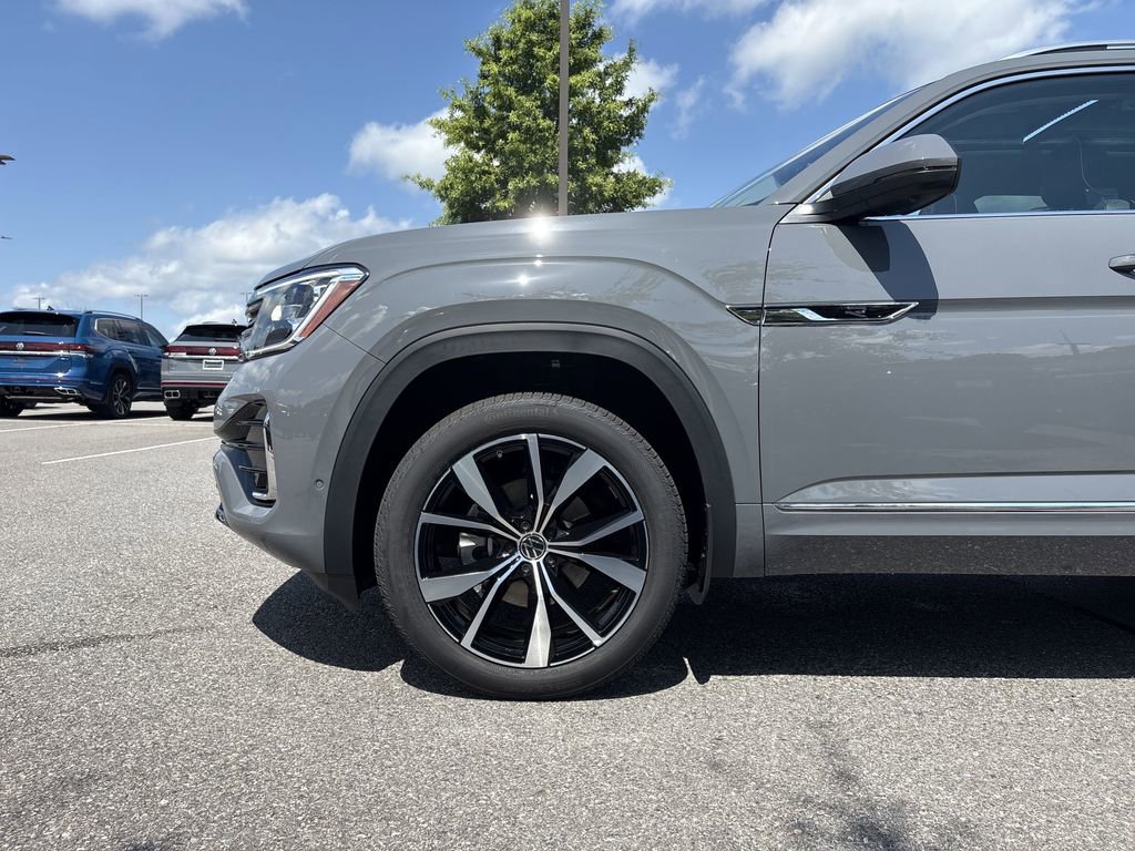 New 2025 Volkswagen Atlas SEL Premium R-Line image 9