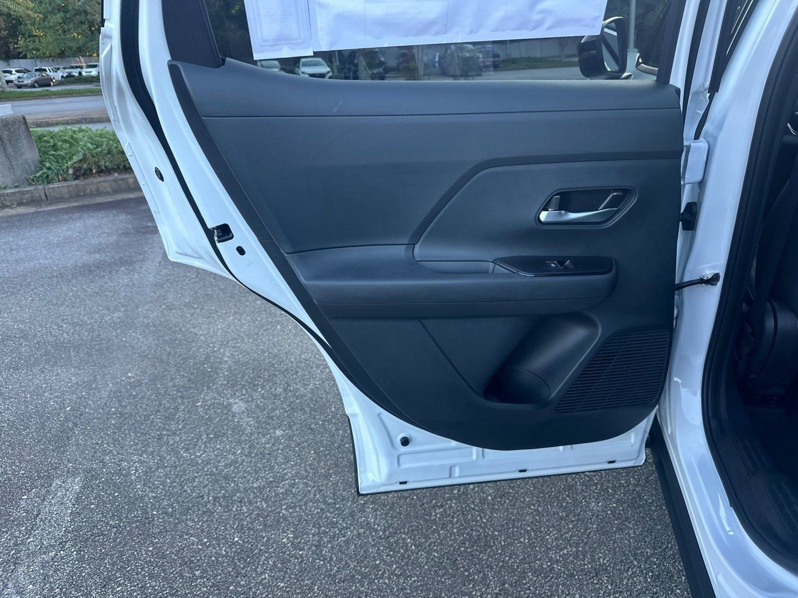 New 2026 Nissan Kicks SR image 21