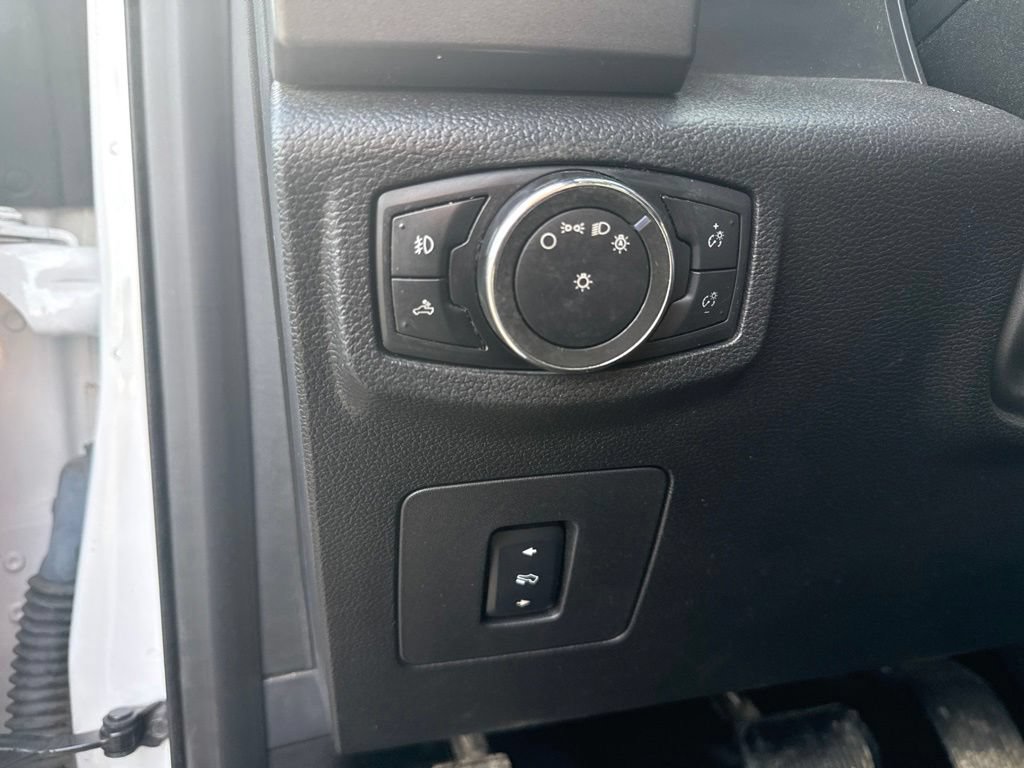 Used 2016 Ford F150 XLT w/ Equipment Group 302A Luxury AWD/4WD image 18
