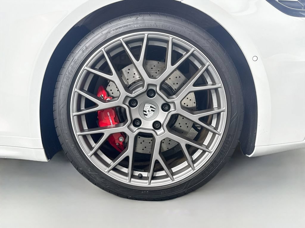 Certified 2026 Porsche 911 Carrera 4S AWD/4WD image 30