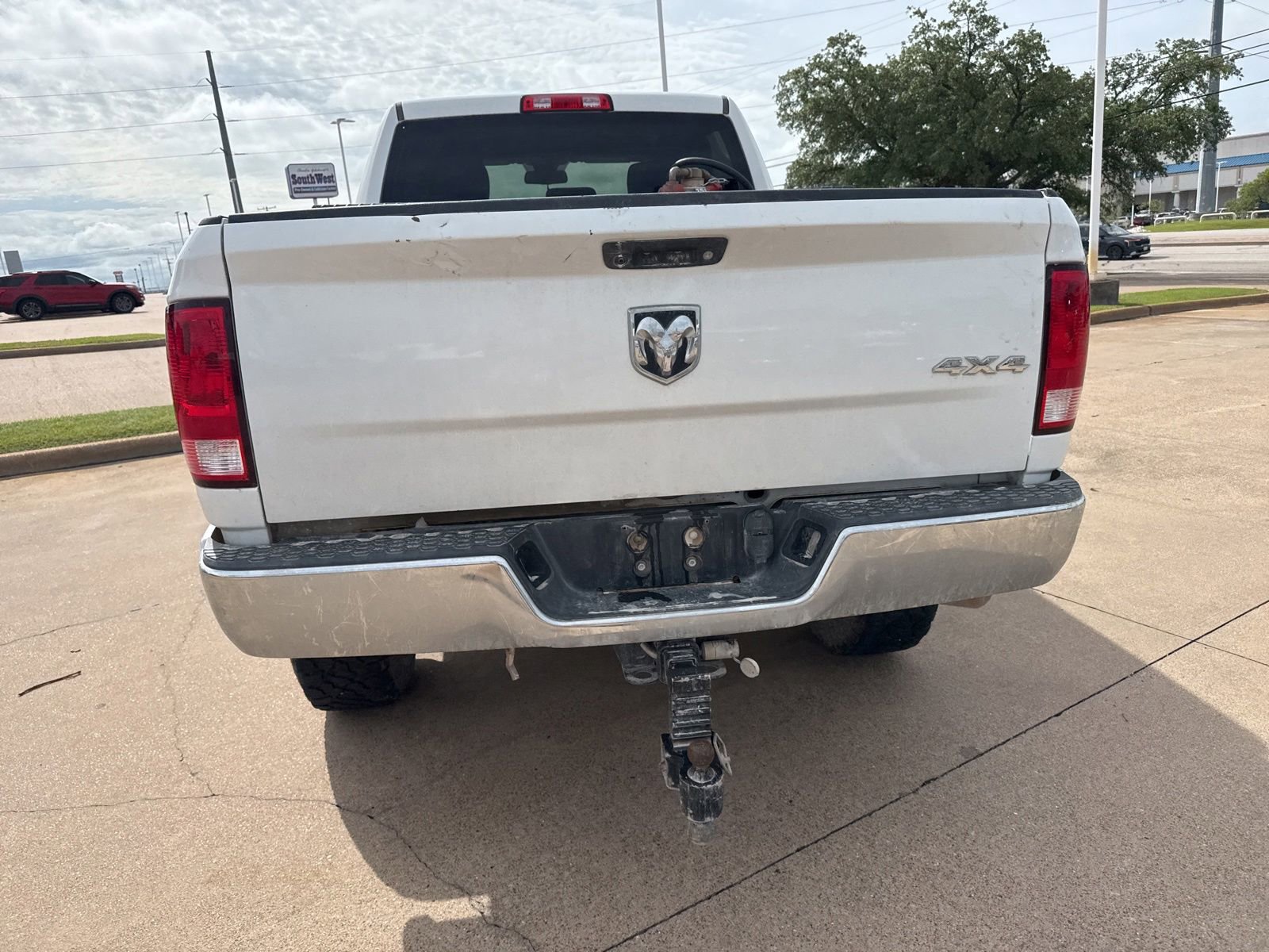 Used 2018 RAM 2500 Tradesman w/ Chrome Appearance Group AWD/4WD image 6
