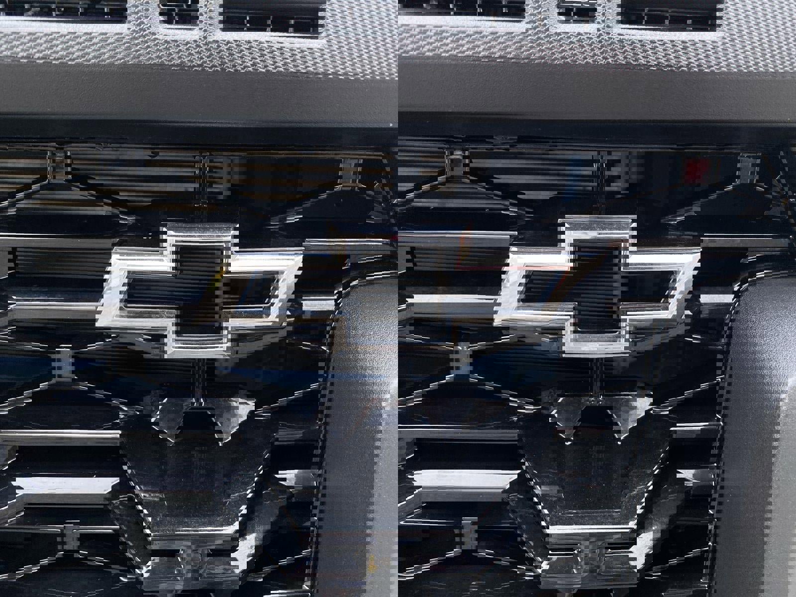 Used 2022 Chevrolet Colorado ZR2 w/ LPO, Door Decal Package image 21