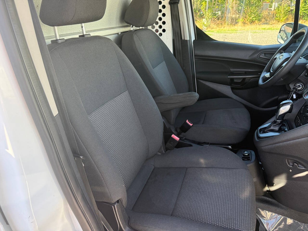 Used 2015 Ford Transit Connect XL FWD image 21