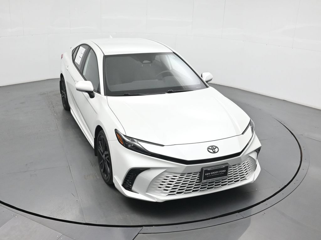 Used 2026 Toyota Camry XSE FWD image 37
