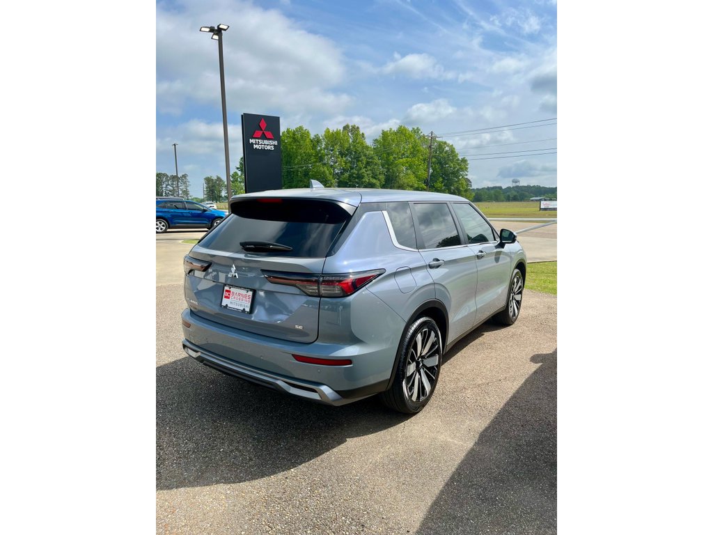 New 2026 Mitsubishi Outlander SE FWD image 5