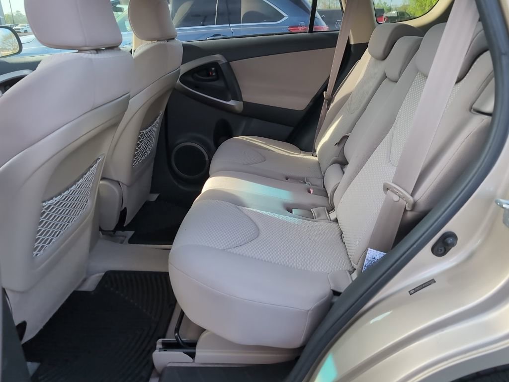 Used 2006 Toyota RAV4 Limited image 11