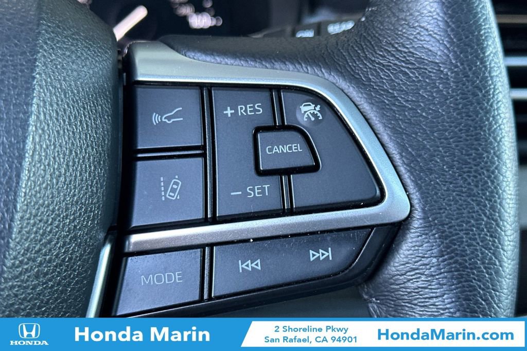 Used 2022 Toyota Sienna XLE image 29