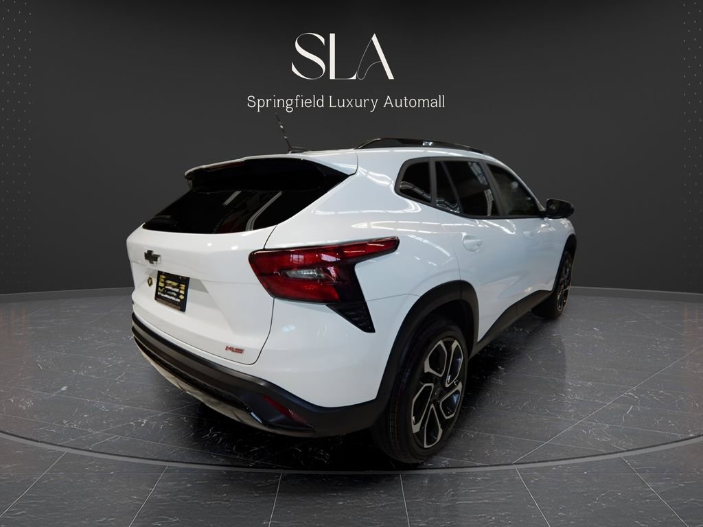 Used 2026 Chevrolet Trax RS w/ Driver Confidence Package image 5