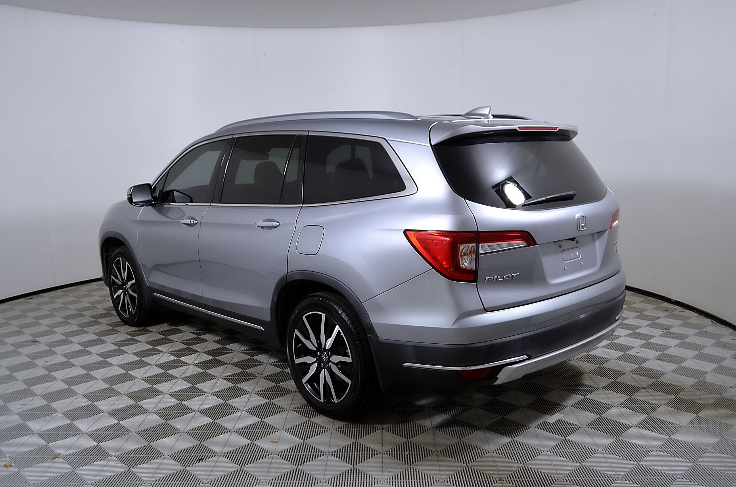 Used 2022 Honda Pilot Touring image 9