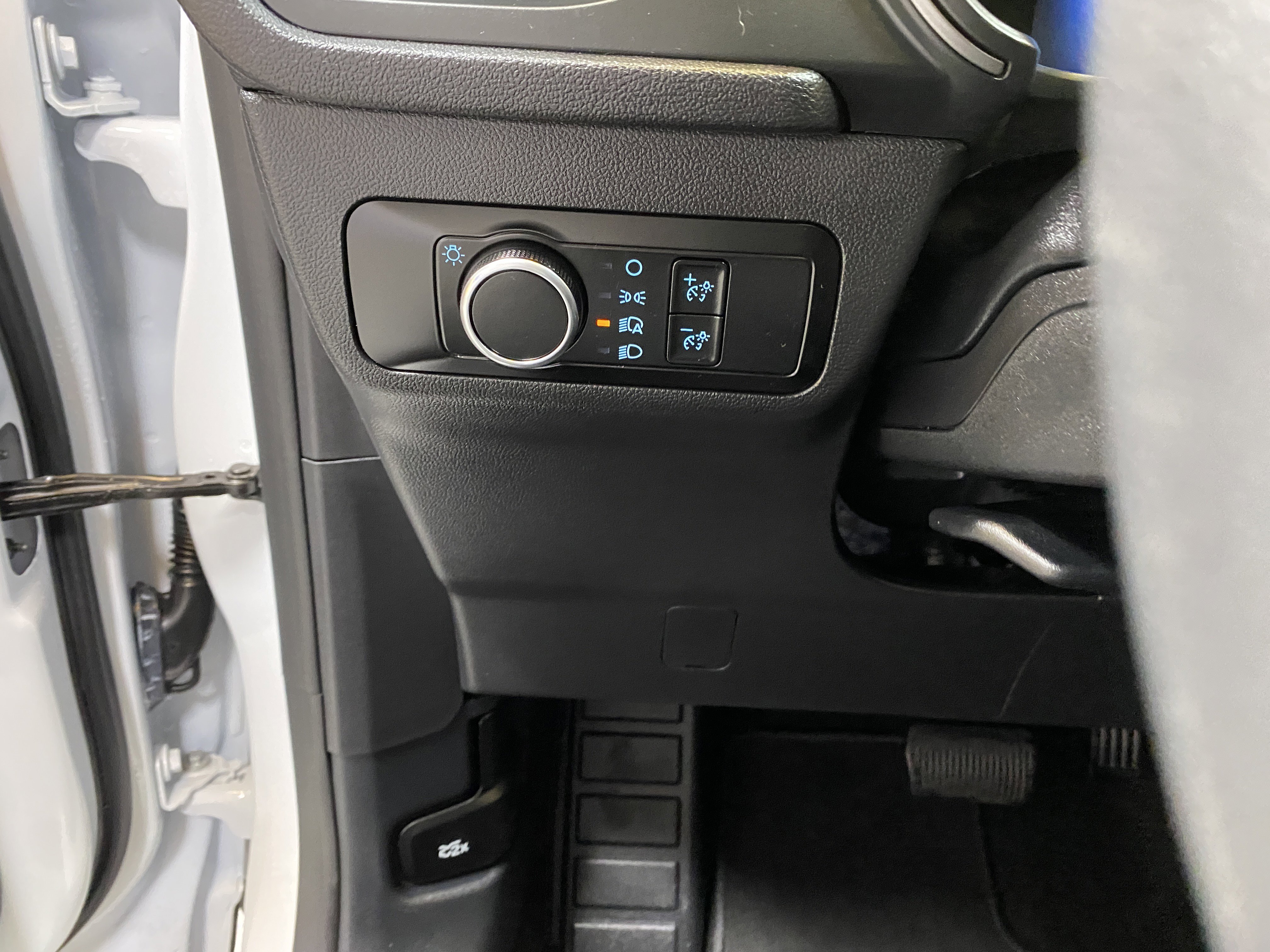 Used 2025 Ford Escape Active image 34