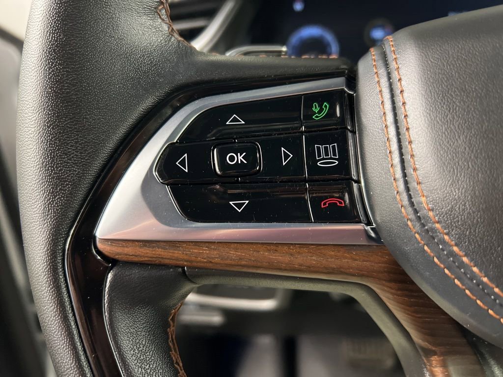 Used 2023 Jeep Grand Cherokee L Summit w/ High Altitude Package image 17