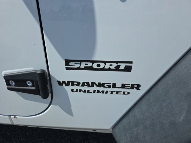 Used 2017 Jeep Wrangler Unlimited Sport w/ Connectivity Group AWD/4WD image 22