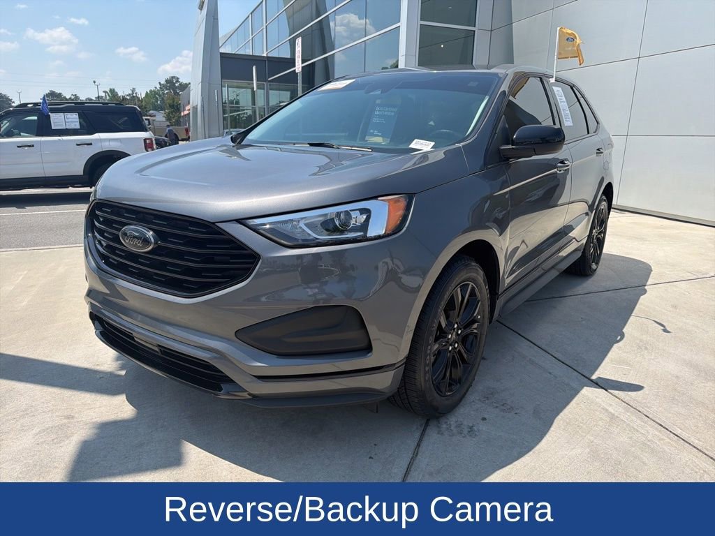 Certified 2023 Ford Edge SE w/ Black Appearance Package AWD/4WD image 3
